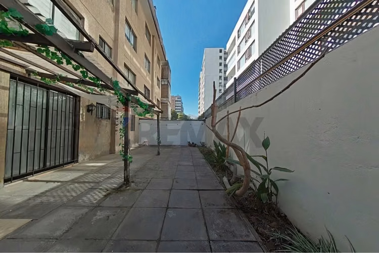 Providencia 3d2b gran patio, metro i. de suarez