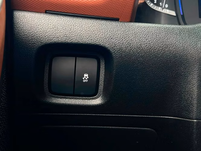 HYUNDAI CRETA GRAND SU2I 2.0 AT PLUS FL - 2023 | 3938
