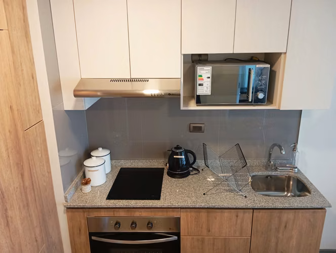 ARRIENDO 1 DORMITORIO EN LÍA AGUIRRE  INCLUYE REFRIGERADOR