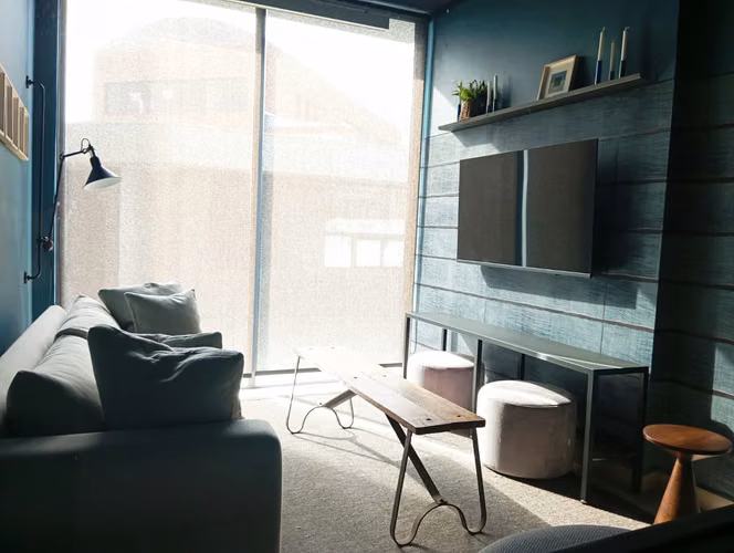 ARRIENDO 1 DORMITORIO EN LÍA AGUIRRE  INCLUYE REFRIGERADOR