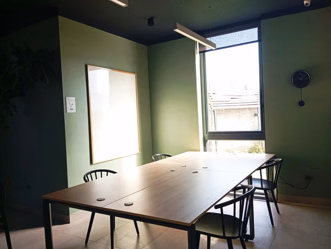 ARRIENDO 1 DORMITORIO EN LÍA AGUIRRE  INCLUYE REFRIGERADOR