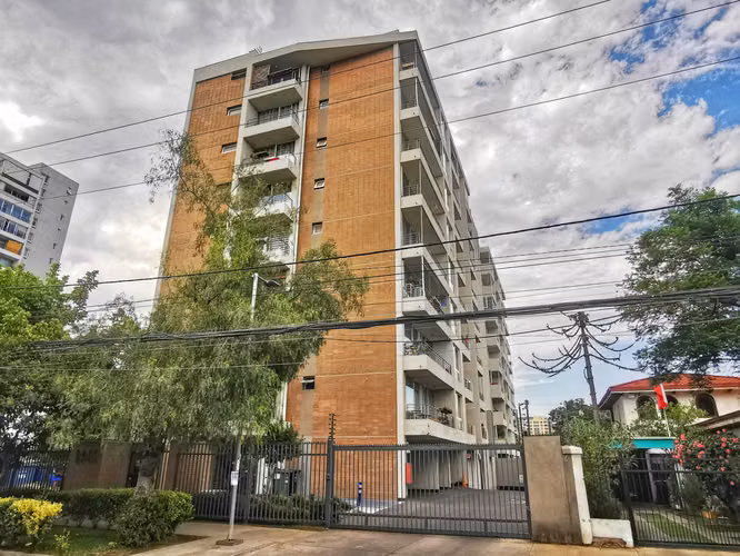 ARRIENDO CALLE TRANQUILA SAN MIGUEL 1 DORM
