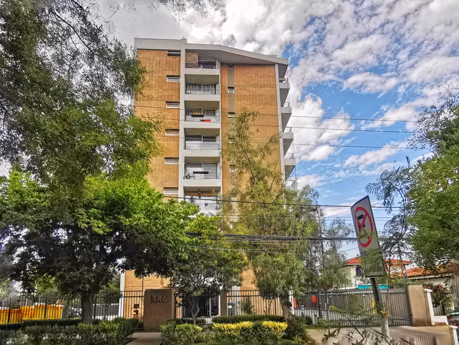 ARRIENDO CALLE TRANQUILA SAN MIGUEL 1 DORM - Imagen 2