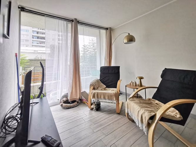 ARRIENDO CALLE TRANQUILA SAN MIGUEL 1 DORM - Imagen 9