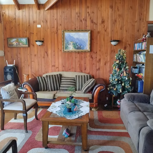 PARCELA CON CASA FAMILIAR EN EL VALLE