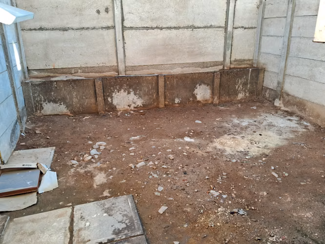 COMODA Y ACOGEDORA EN SECTOR VALLES DEL SAUCE