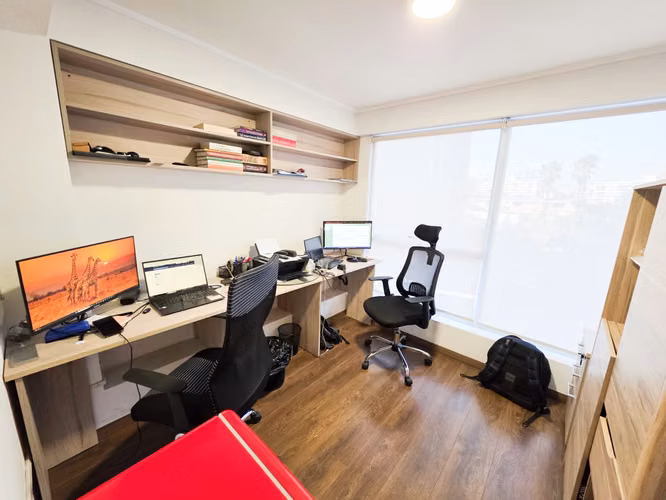 ARRIENDO OFICINA 2 PRIVADOS METRO MANUEL MONTT