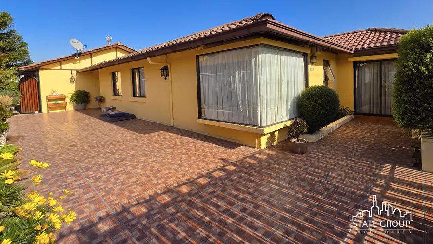 VENTA CASA PEÑELOLEN LA ARBOLEDA CONDOMINIO 4 DORM