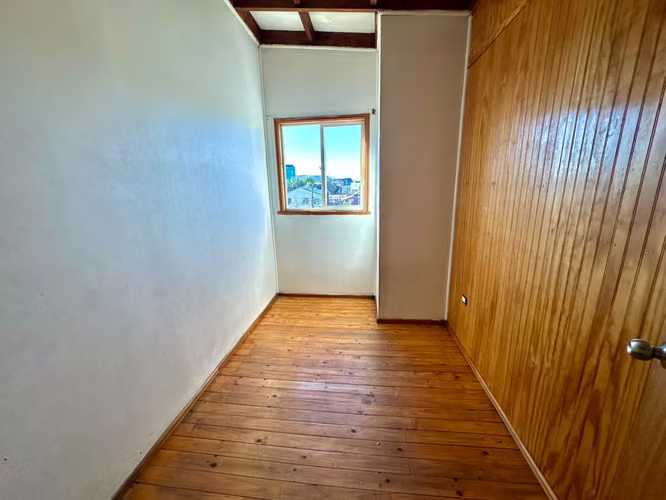 CABAÑA DE DOS PISOS EN LOS TORREONES VALDIVIA
