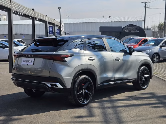 Omoda C5 1.5 T Luxury At 2026