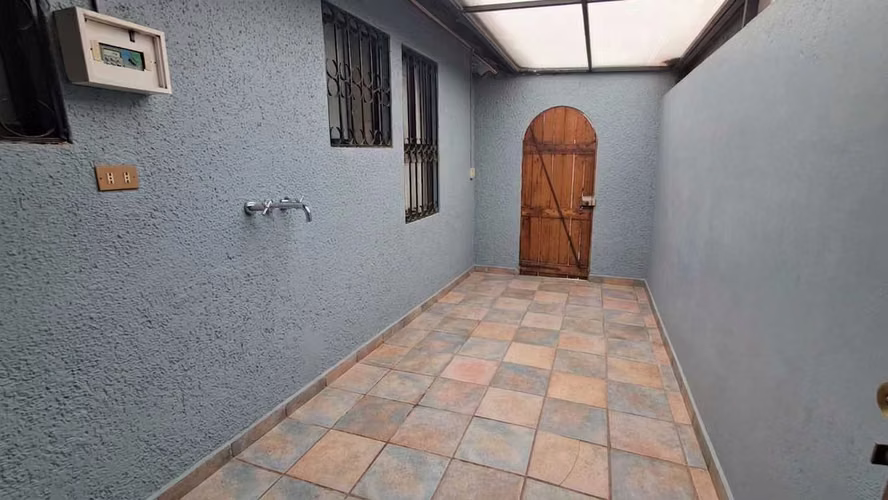 Moderna Casa Familiar con Excelente Conectivi (179545) - Imagen 15