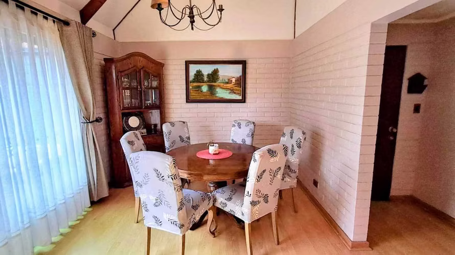 Moderna Casa Familiar con Excelente Conectivi (179545) - Imagen 9
