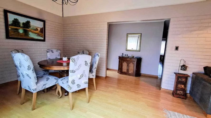 Moderna Casa Familiar con Excelente Conectivi (179545) - Imagen 10