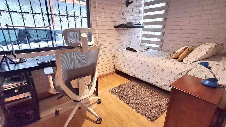 Moderna Casa Familiar con Excelente Conectivi (179545) - Imagen 17