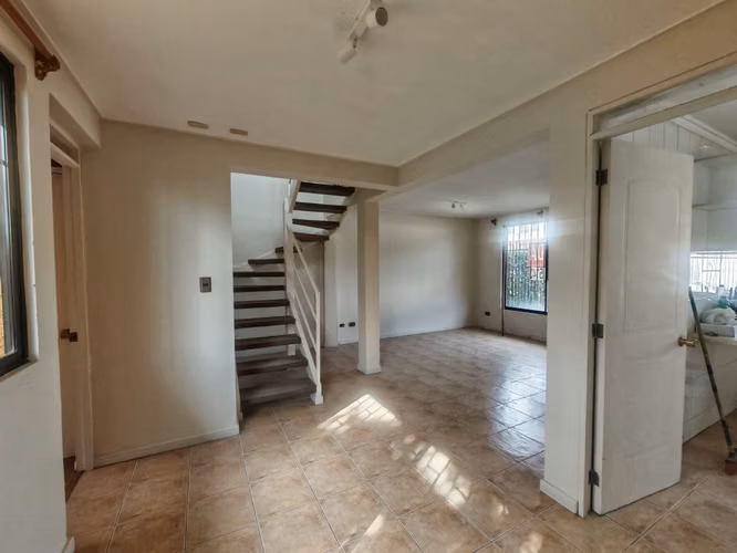 ARRIENDO CASA CENTRO, MELIPILLA