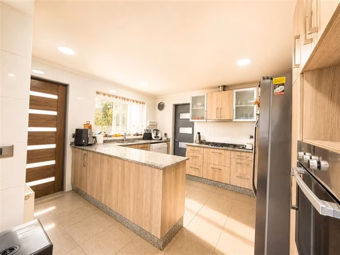 Arrendamos Excelente Casa en Viña Esmeralda Sector Ote Talca - Imagen 5