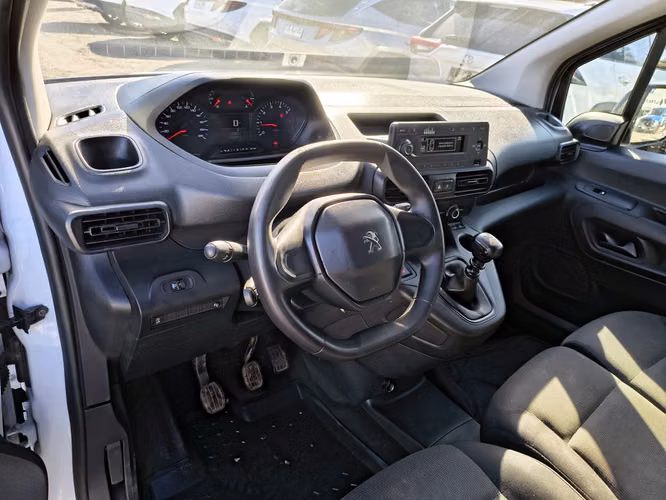 PEUGEOT PARTNER 2023