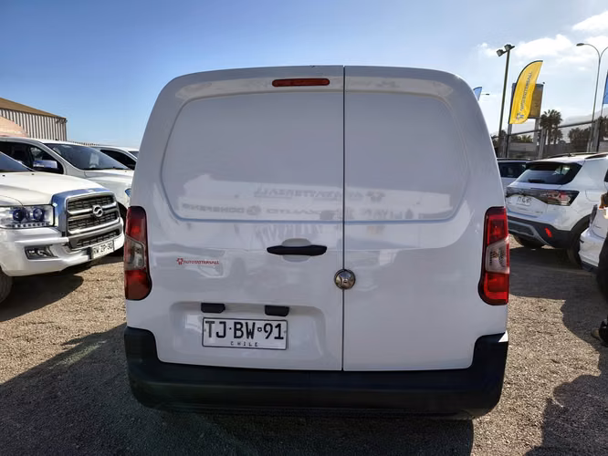 PEUGEOT PARTNER 2024 - Imagen 6