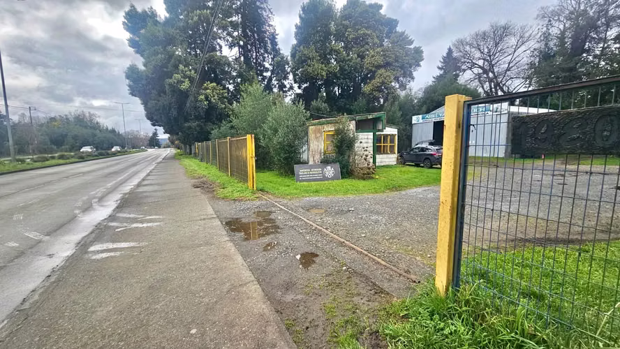 GALPÓN Y 2 CABAÑAS FRENTE AL FUTURO HOSPITAL BASE VALDIVIA - Imagen 21