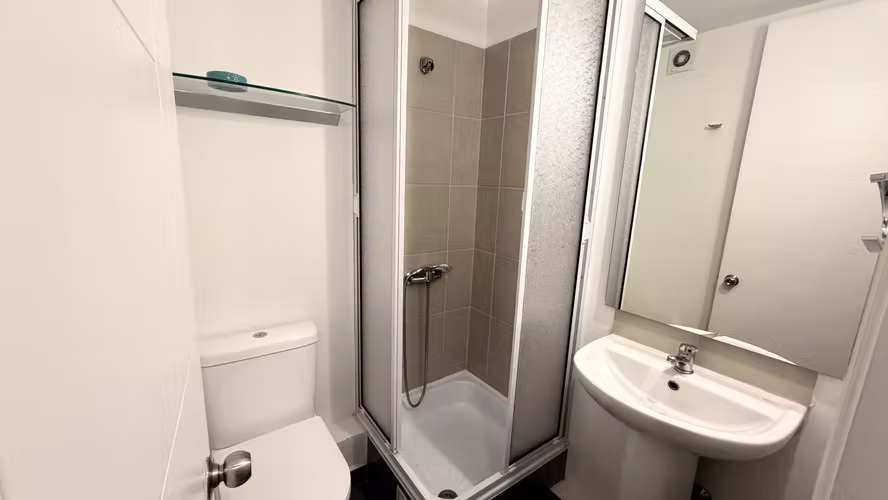 Arriendo 3D+2B+estacionamiento ,Aire Acondicionado orientación soliado piso 3