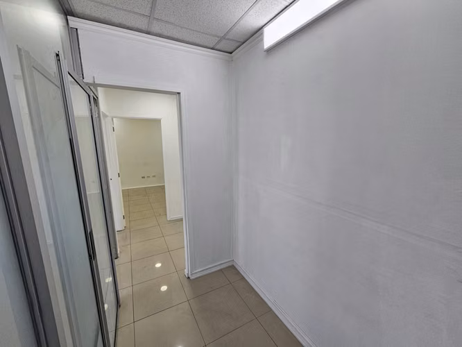 OFICINA EN ARRIENDO | 57,68 m² | 4 PRIVADOS + ESTACIONAMIENTO | LA REINA