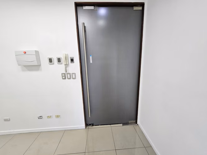 OFICINA EN ARRIENDO | 57,68 m² | 4 PRIVADOS + ESTACIONAMIENTO | LA REINA