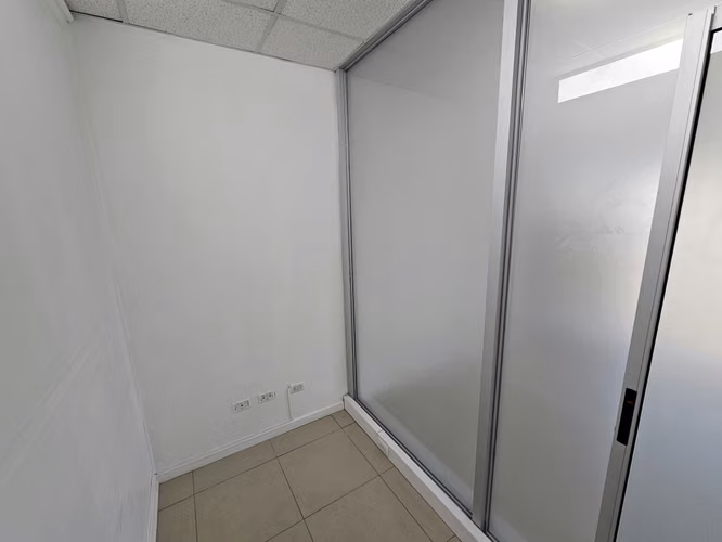OFICINA EN ARRIENDO | 57,68 m² | 4 PRIVADOS + ESTACIONAMIENTO | LA REINA