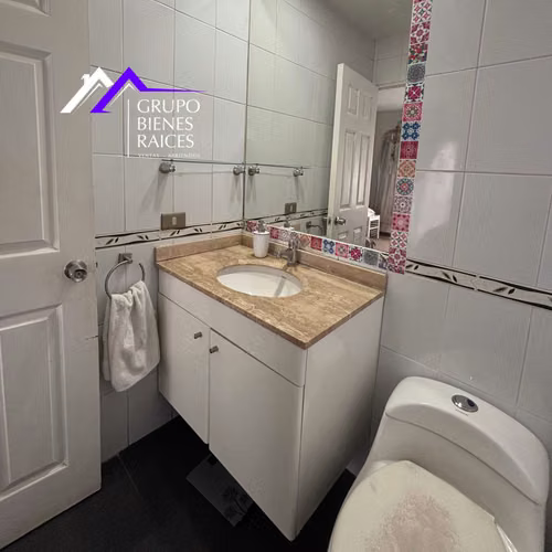 Amplia Casa 4D 2B Piscina en Condominio (179557)