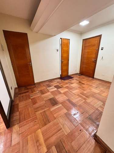 Oficina Amplia y Funcional en Venta – Huérfanos 1147