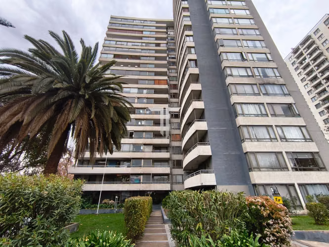 Departamento 1D/1B en San Miguel. Incluye estacionamiento y bod