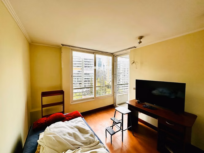 Departamento en arriendo c/ estacionamiento en Barrio El Golf