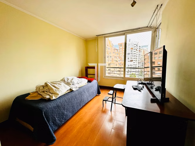 Departamento en arriendo c/ estacionamiento en Barrio El Golf