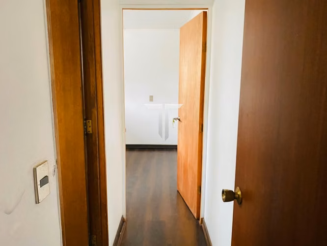 Casa en arriendo c/ estacionamiento en Carlos Ossandón