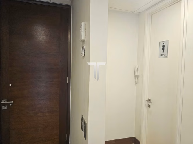 Oficina en arriendo ubicado en Metro Hernando de Magallanes