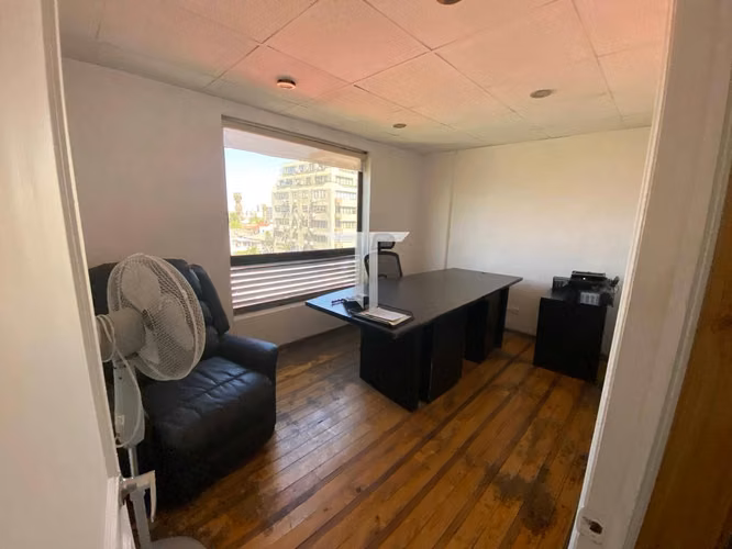 Oficina Providencia, 78m² Y 5 Pri. 3 Baños 2 Estac