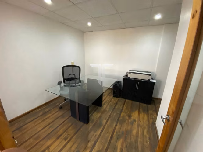 Oficina Providencia, 78m² Y 5 Pri. 3 Baños 2 Estac