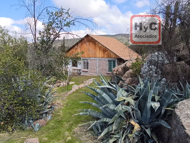 Refugio Familiar en Batuco: Aire Puro, Espacios Amplios y Conectividad.