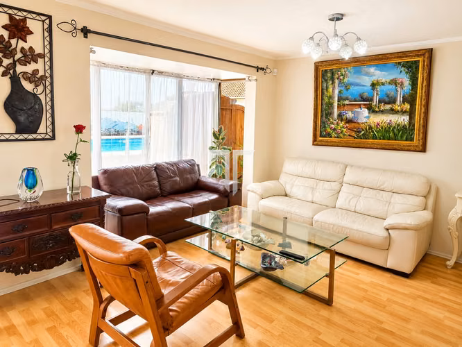 Casa 4D + oficina con piscina y terreno de 250 m² en condominio | La Florida