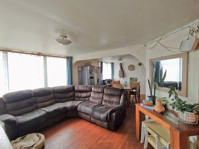 6 HABITACIONES, A MINUTOS DE PLAYA