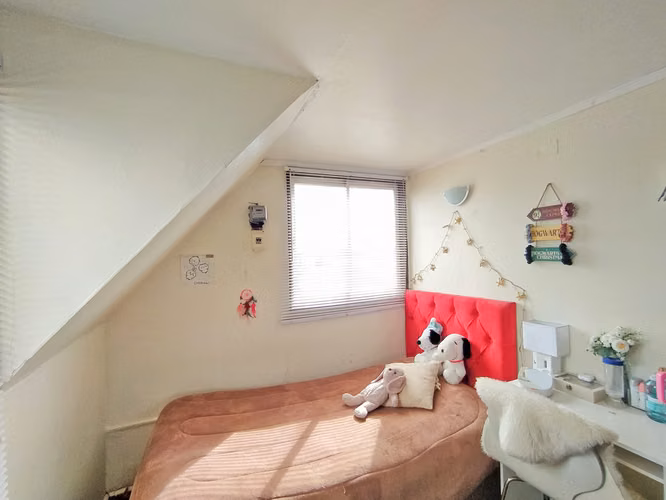 6 HABITACIONES, A MINUTOS DE PLAYA