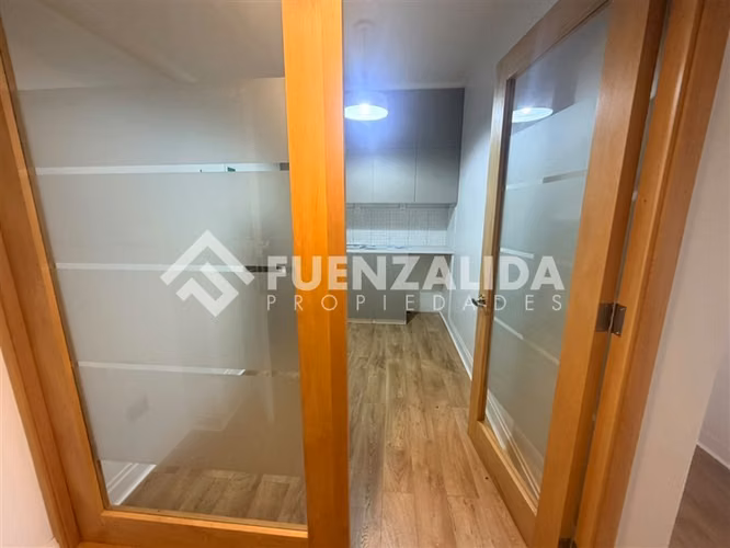 Oficina en arriendo en Edificio Italia, Av Balmaceda