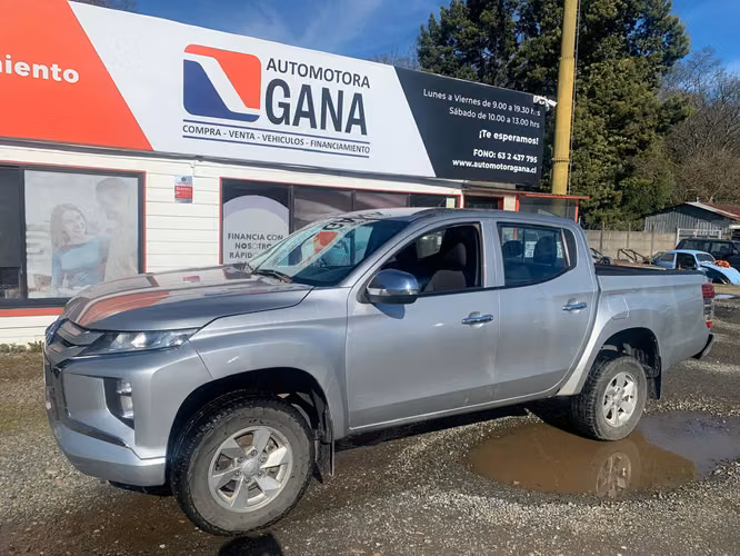 MITSUBISHI L200 KATANA CRM 4X4 2.4 cc 2021