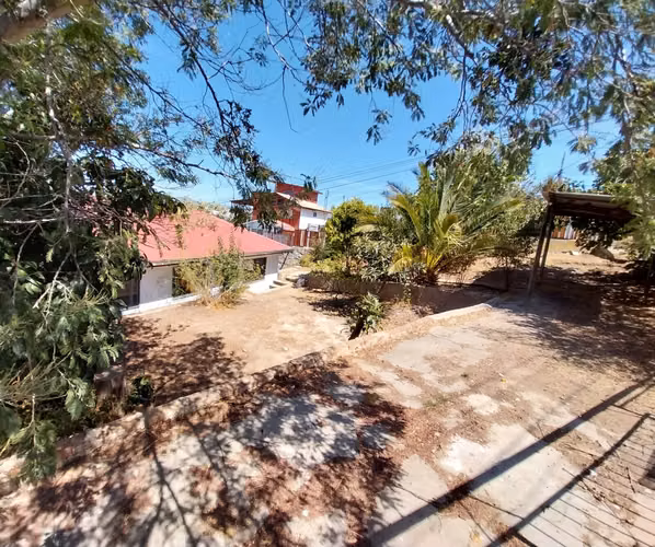 Casa en venta en Quilpué recién remodelada y con terreno