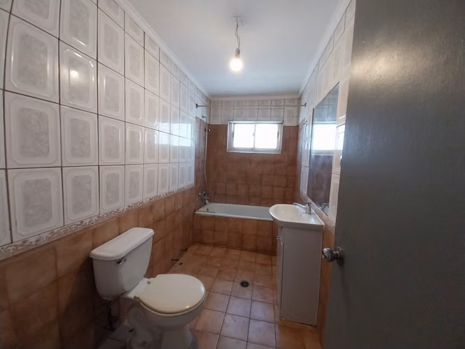 Casa en venta en Quilpué recién remodelada y con terreno