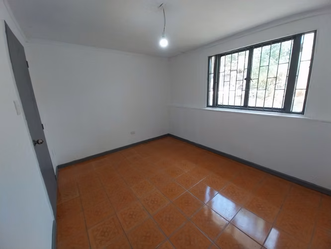 Casa en venta en Quilpué recién remodelada y con terreno