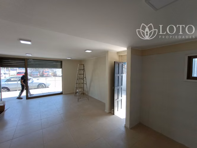 Local comercial en Concón con patio y estacionamiento para clientes