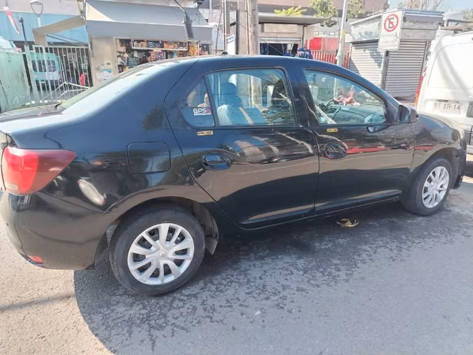  RENAULT SYMBOL ZEN 2019 + PATENTE DE COLECTIVO RM  CONVERSABLE ¡Llegar, transferir y ponerse a trabajar de inmediato!
