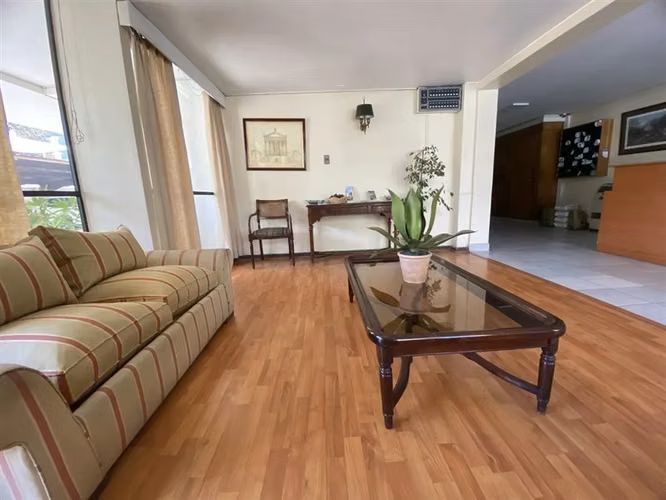Depto en venta de 2 dorm. en Las Condes 5750UF Acepto oferta - Imagen 3