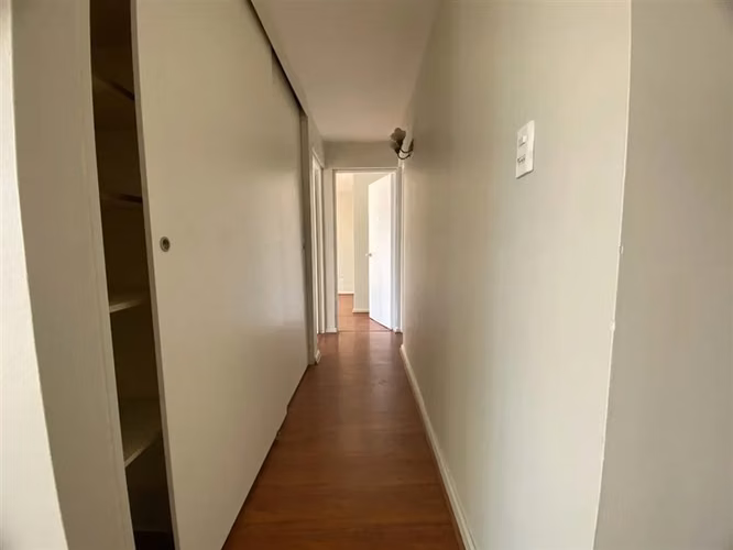 Departamento en venta de 2 dorm. en Las Condes 5900uf