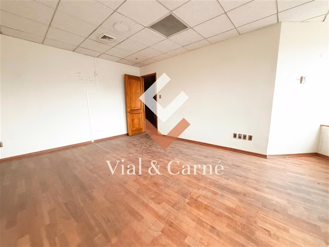 Oficina en arriendo en Santiago / Miraflores
